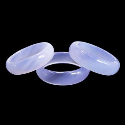 Кольцо из камня гладкое SEW123-L21 Сиреневый агат для удачи и счастья размер MIX