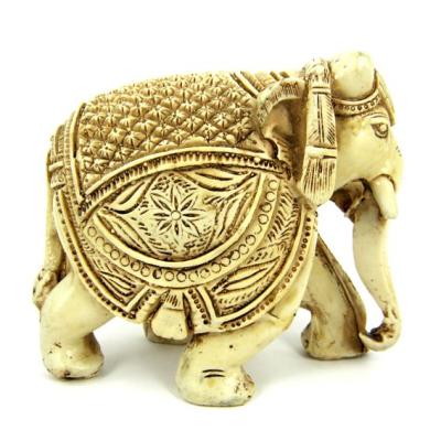 L473 Статуэтка Слон 12х14см пластик