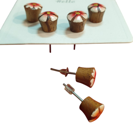 Серьги гвозди дерево